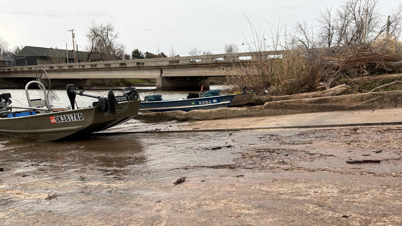 Another day exploring the North Canadian river with @OKCRIVERCATZ 