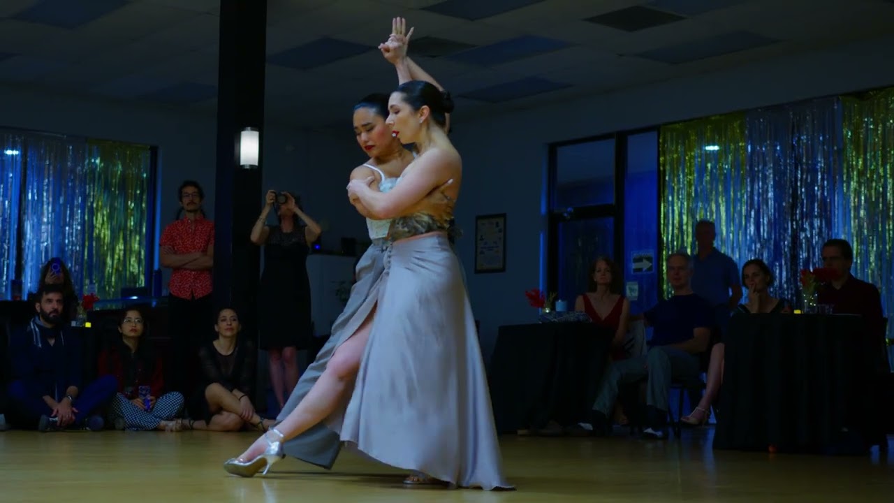 Ines Muzzopappa and Corina Herrera &ndash; Pat&eacute;tico