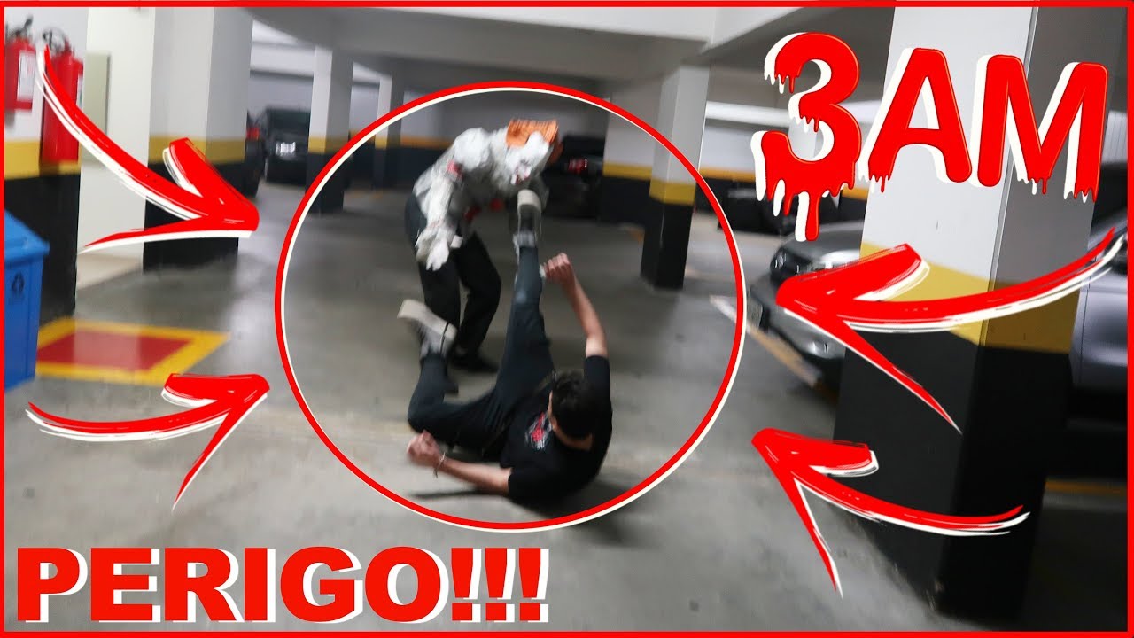 O IT A COISA ME ATACOU ÁS 3:00 HORAS DA MANHÃ!!! ESTOU EM PERIGO!