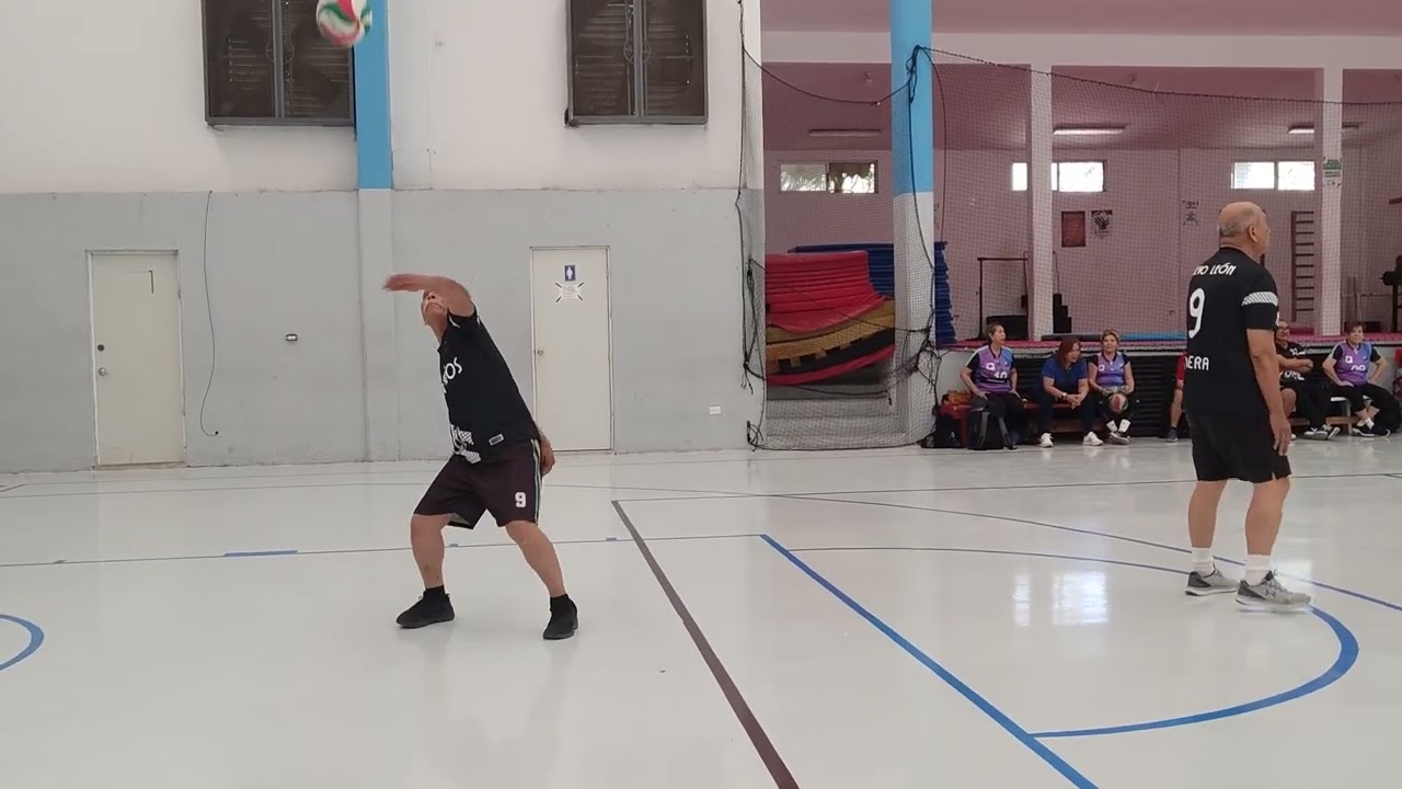 Osos negros contra norteños torneo regional de cachibol Monterrey 2026