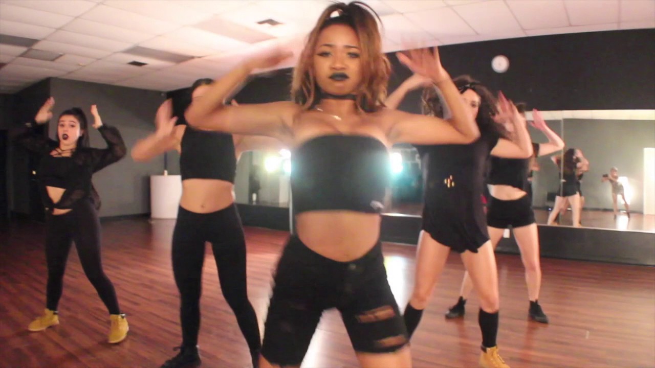 #KnuckIfYouBuck | Choreo by Adri & Holliwood