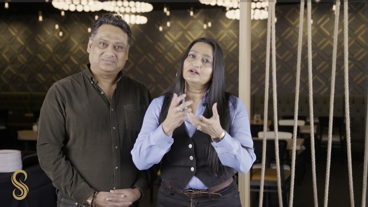 Inside of Cafe-De-Khan restaurant design