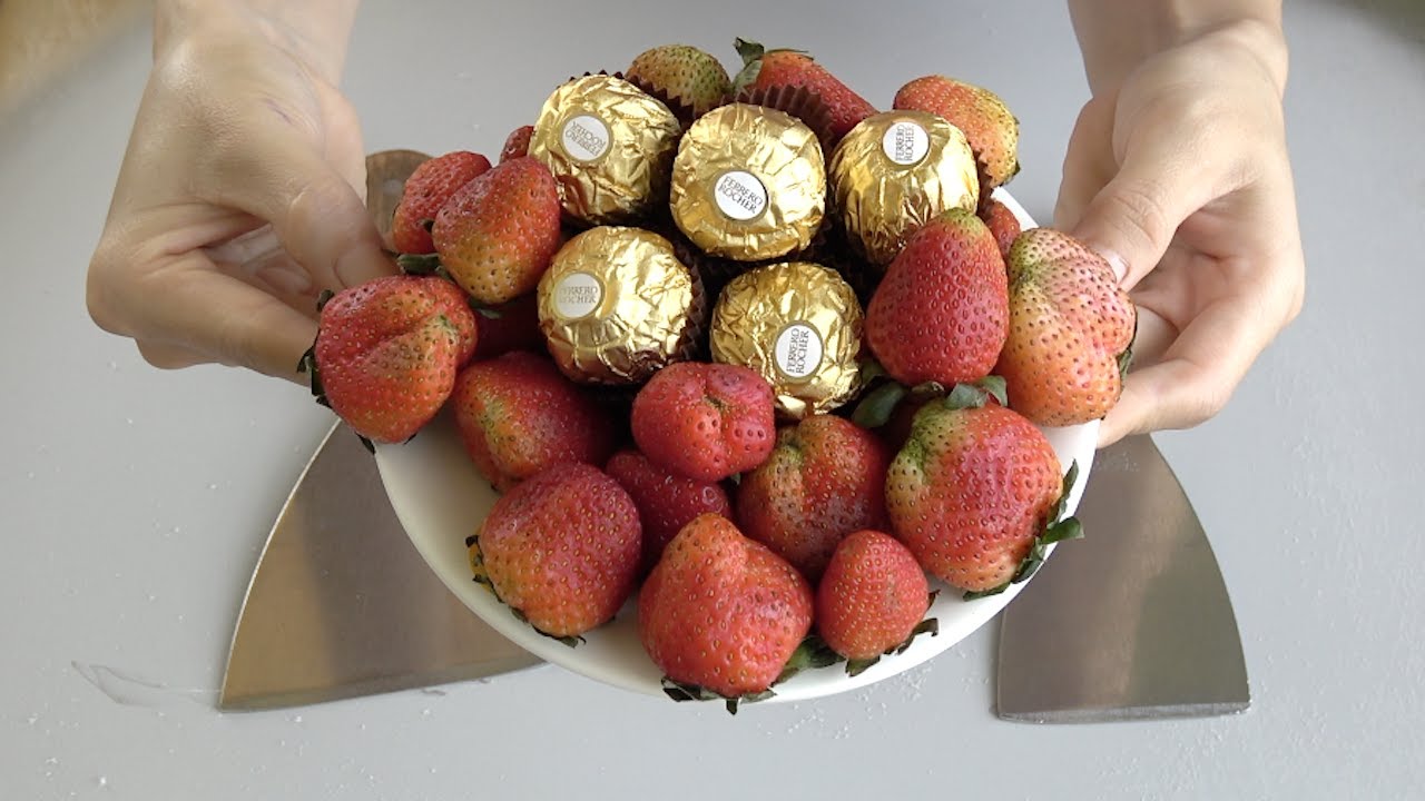 Ice Cream Rolls - Strawberry & Ferrero Rocher - how to make Fresh Fruit & Chocolate Ice Cream