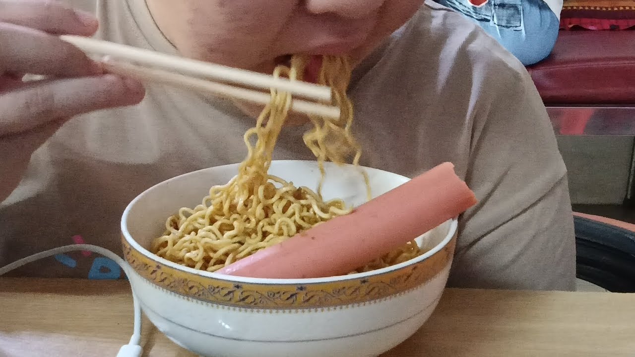 មីគោក indomie ពិសេស #trending #eating #eatingvideos #food #eatsounds #asmreating #cooking #noodles