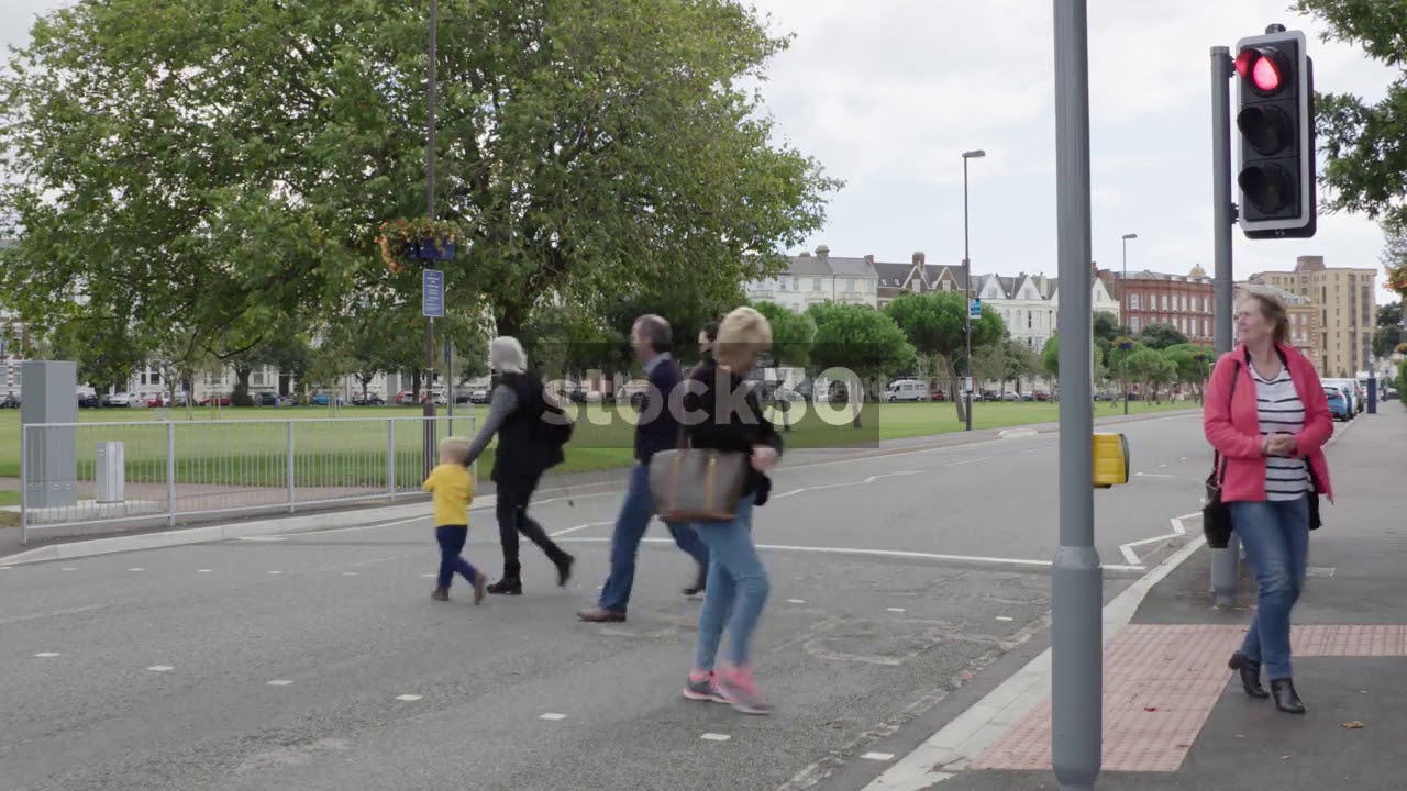 Using A UK Toucan Crossing