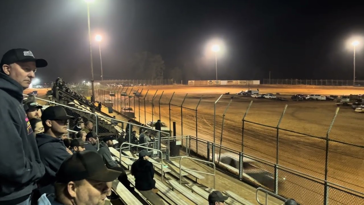 Feature from Harris speedway 