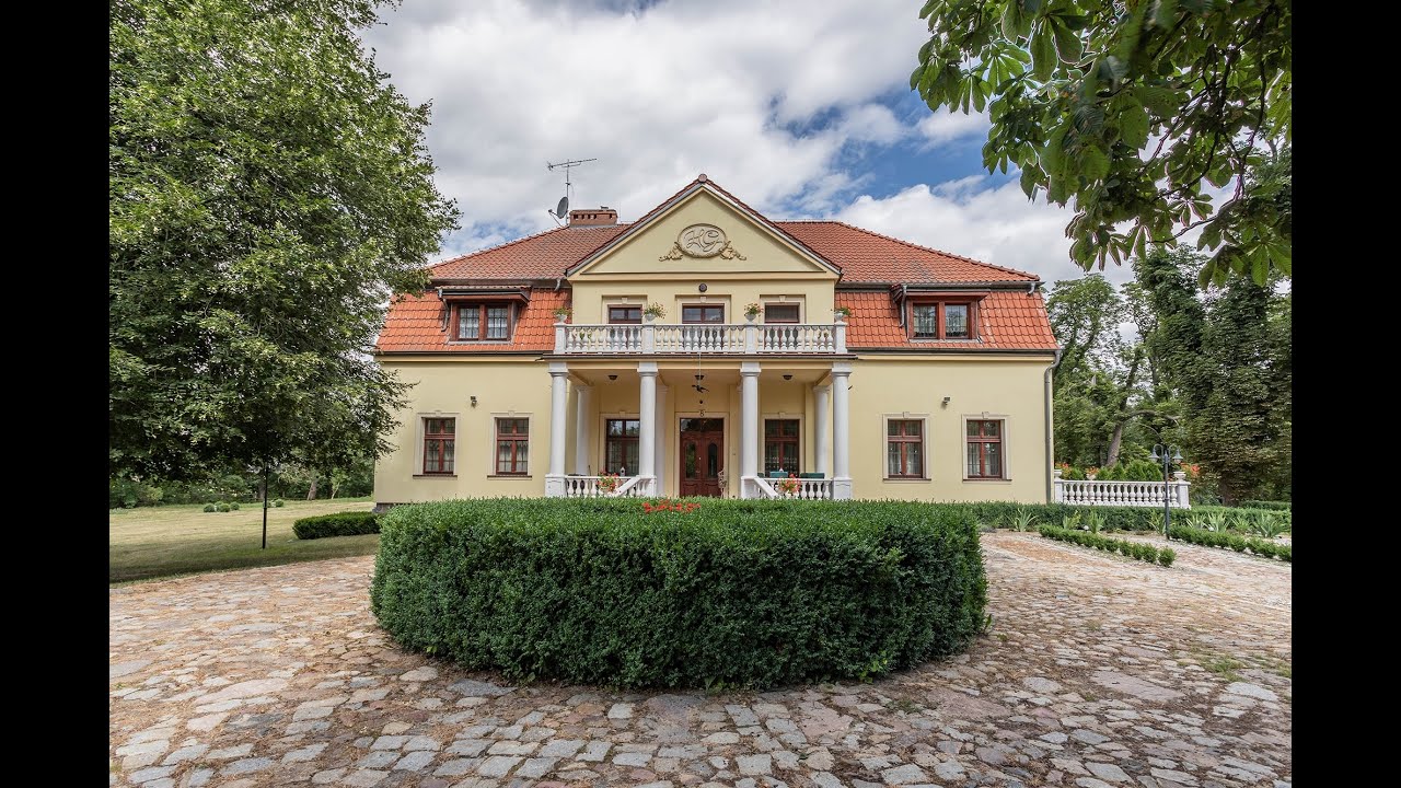 Dworek w Suchoręczu  - angielskie napisy