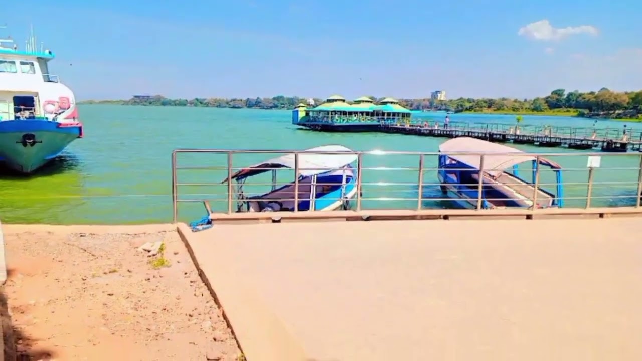 ምርጥ ምርጡን ለናንተ ተጋበዙልኝ መሳጭ ክላሲካል #ክላሲካል #comedy #automobile #couple #amharic #duet #habesha #funny 
