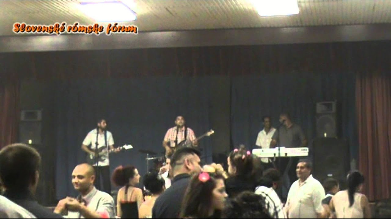 Gipsy Kamaro @ Slovenské rómske fórum - Kladzany 2013 Video 3 Kamaro mp4