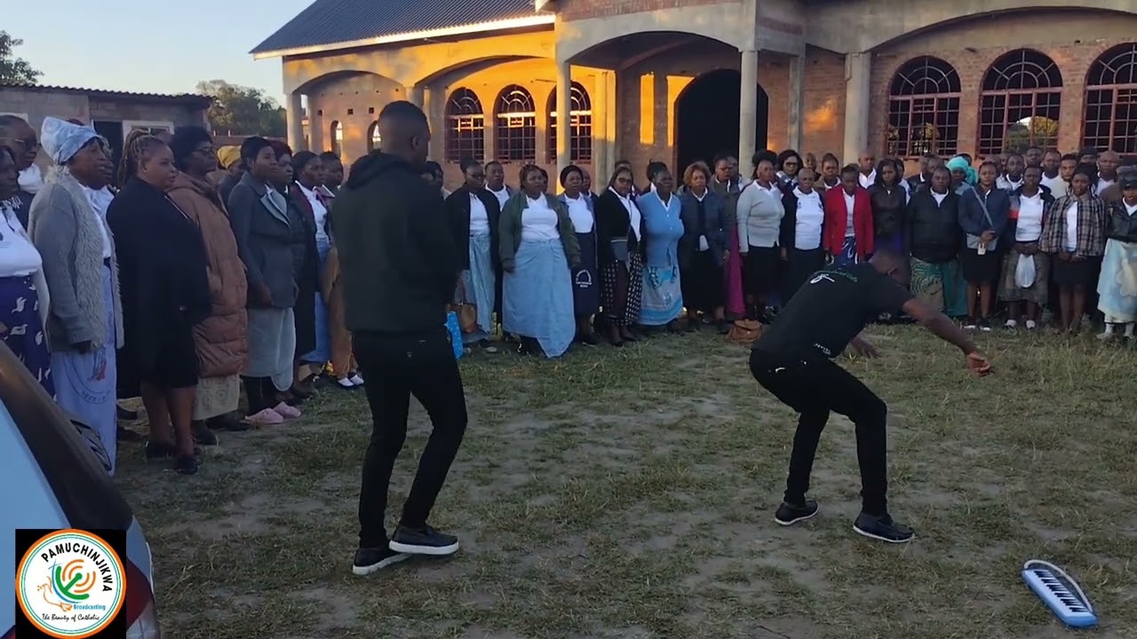 Maria Wegomo Kamero - Mr Jakachira  from Mutare performed by Holy Cross Budiriro
