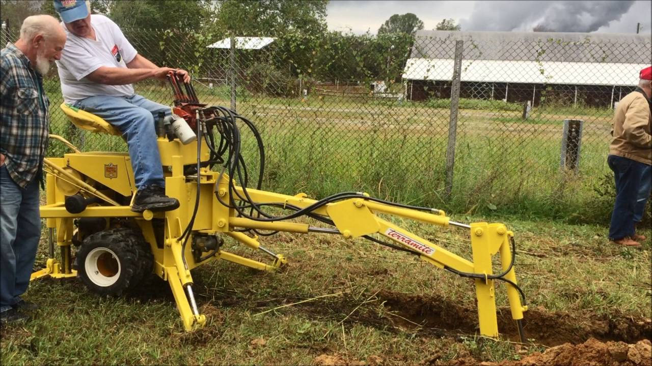 2016 Gravely Tractor Club of America Mow In Walk Around Part 1 Point Pleasant WV
