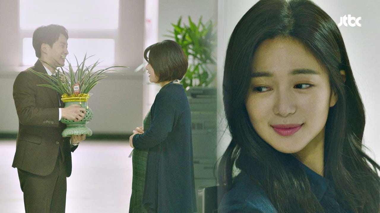 (싱긋) 싹싹한 류덕환(Ryu deok-hwan)의 모습에 미소 짓는 이엘리야(Lee elijah) ^ㅡ^ 미스 함무라비(Miss hammurabi) 4회