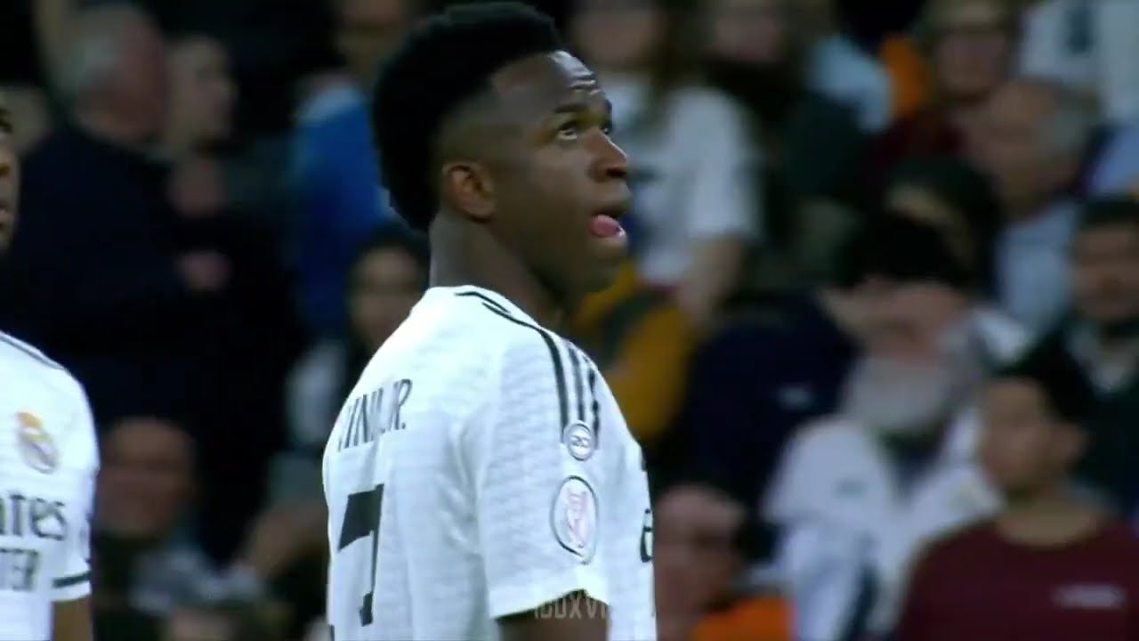 Vinícius Júnior DESTROYS Real Sociedad! 🔥 Skills, Goals & Insane Moments 2025 | Real Madrid HD
