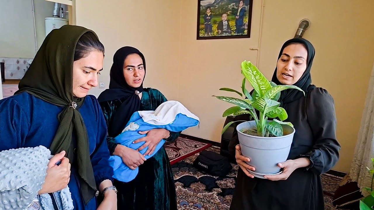 Packing up the house and preparing the three sisters to return to their father's house,