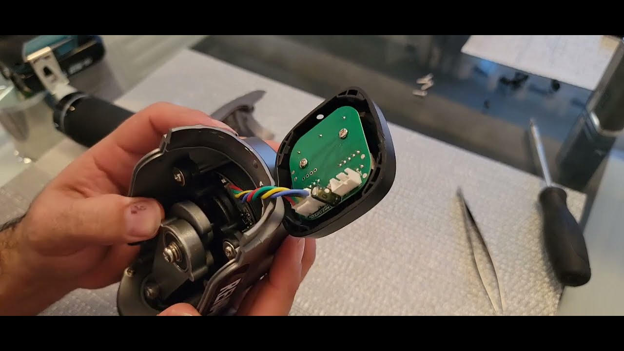 How to open a massage gun to repair and battery replacement