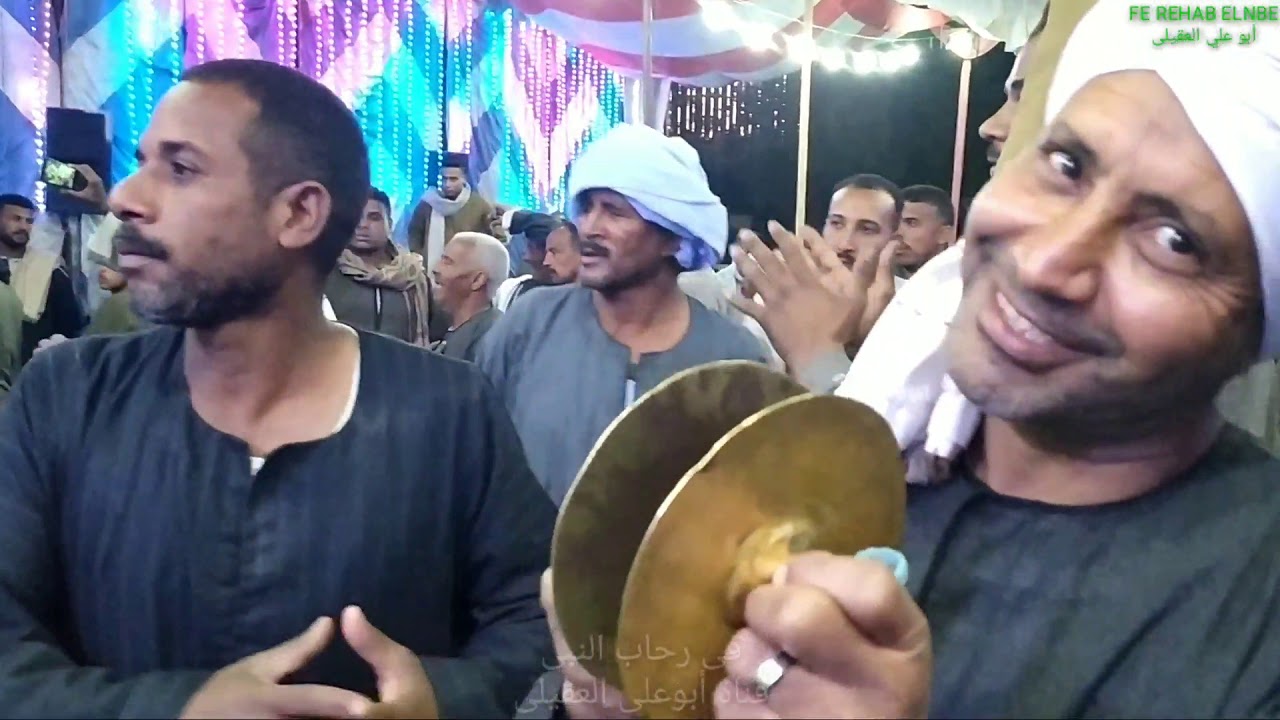 هلت ليالى النبى قووم يامريد ع الباب..أسمع ما قاله المجذوب
