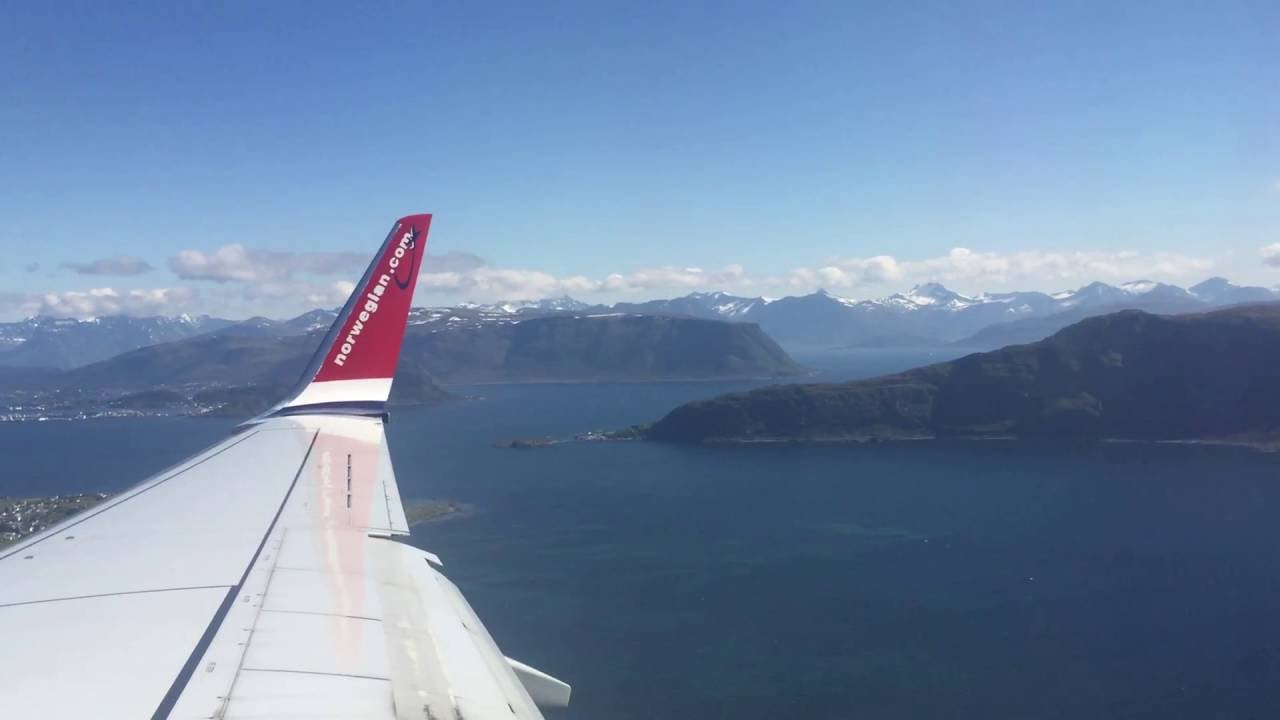 Approach and landing, at Vigra, &Aring;lesund (ENAL) RWY-25, Norway