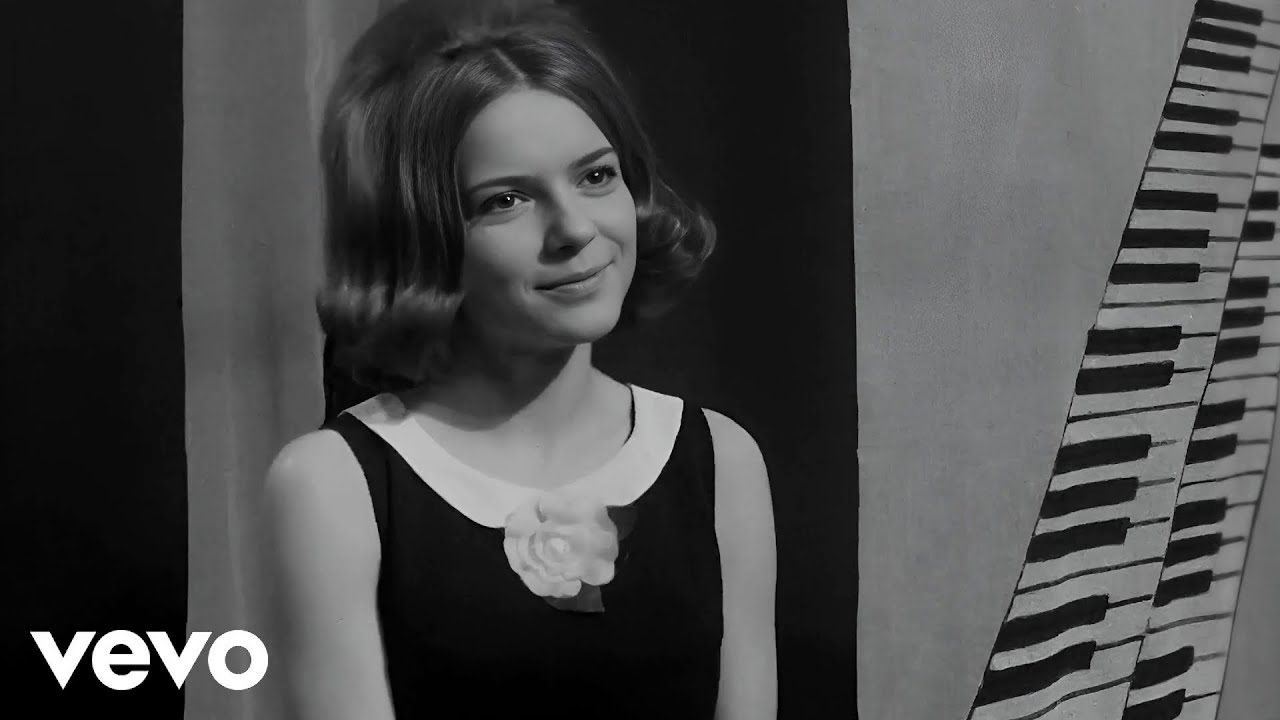 France Gall - Pense &agrave; moi (Clip Officiel 4k)