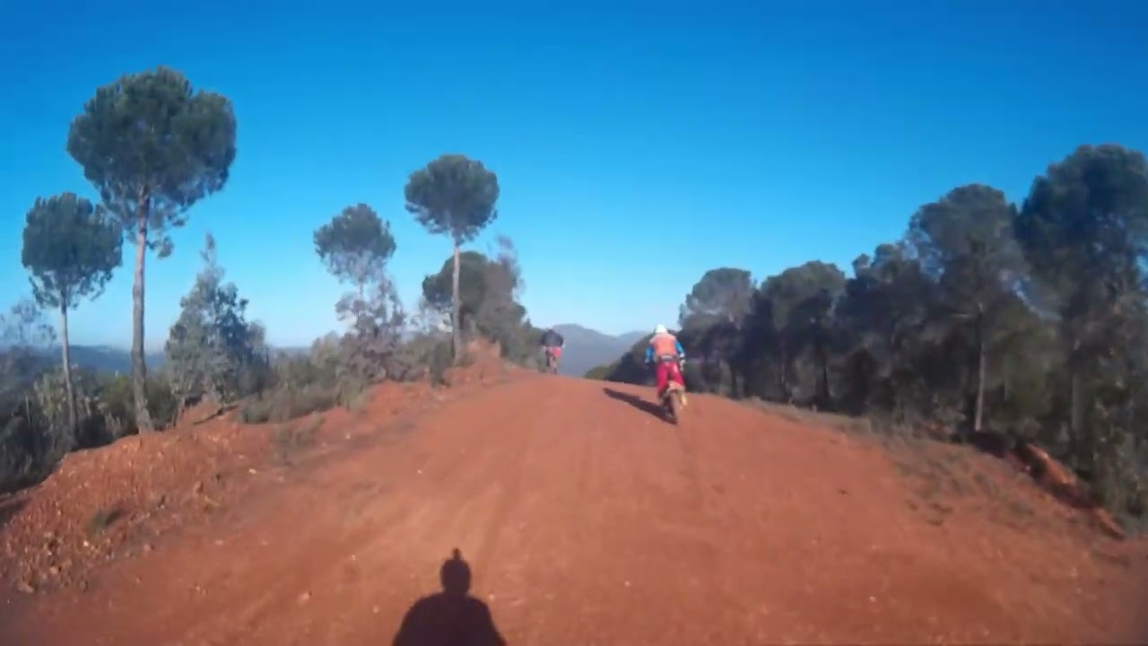 ENDURO TRADICIONAL - QUE HERMOSO ESTA EL CAMPO - PI