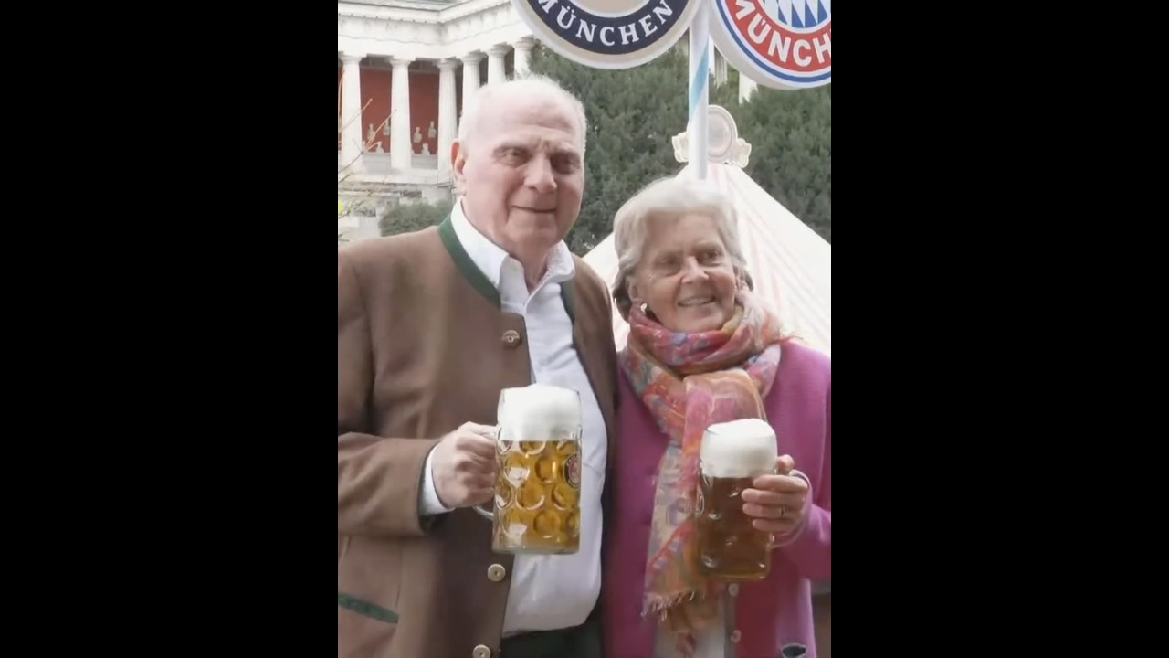 Uli Hoene&szlig; and his wife at Oktoberfest with Bayern team