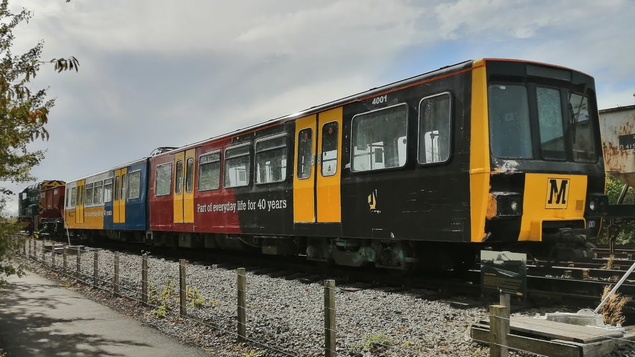 Tyne and Wear Metrocar 4001 heads to the Stephenson Museum for preservation (10/09/25 and 11/09/25)