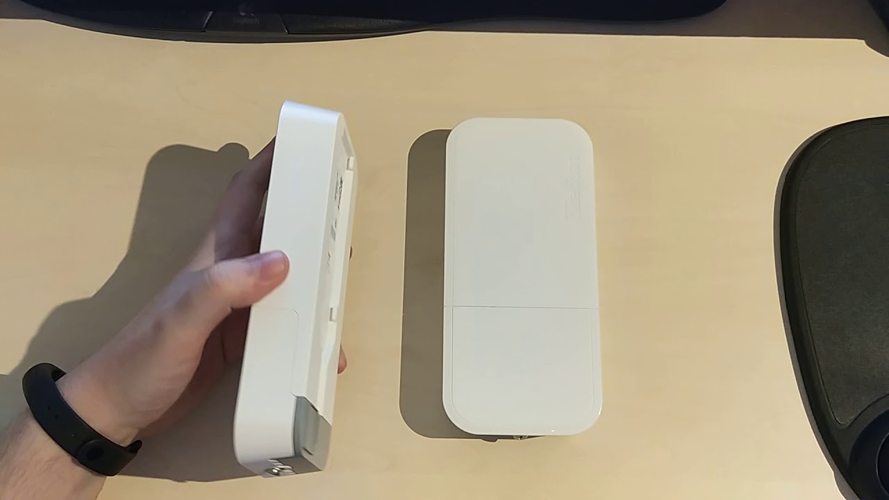 Unboxing, overview and disassembly of Mikrotik Wireless Wire (wAP60G kit)