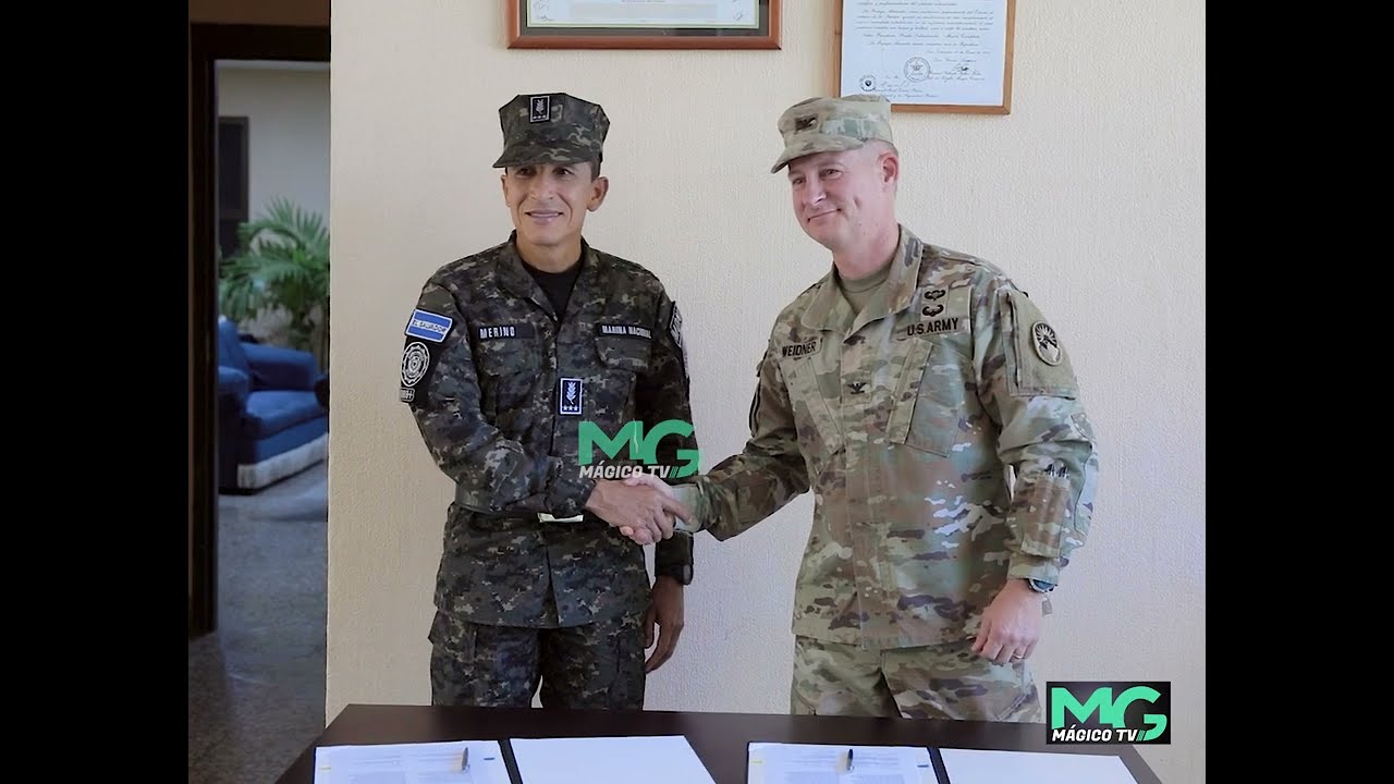 Estados Unidos entrega 12 vehículos todo terreno a Fuerza Armada de El Salvador.