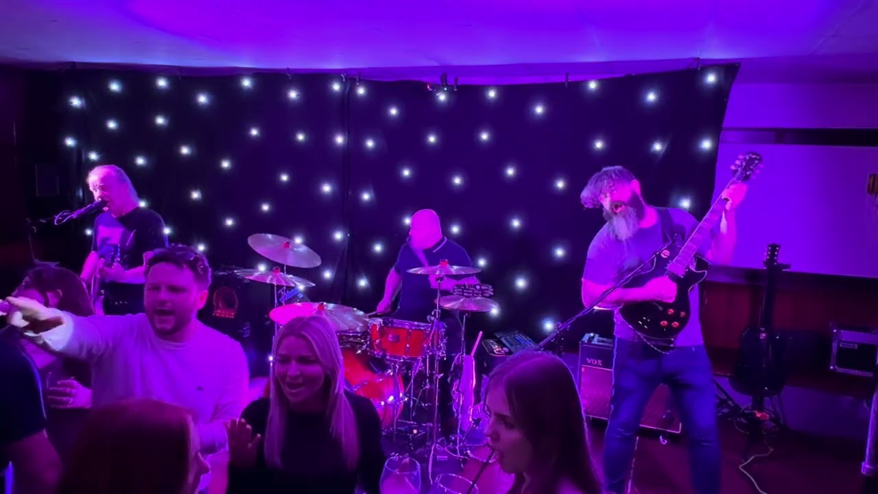 Mac3 @ The Marine, Saltburn