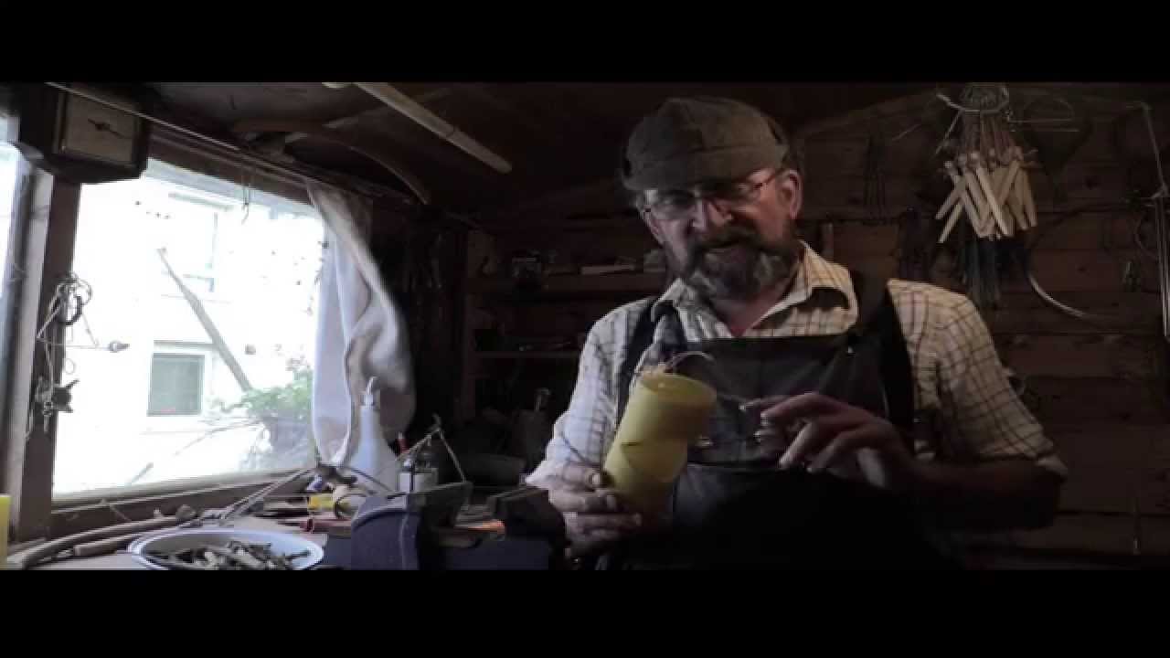 How to make a mole trap