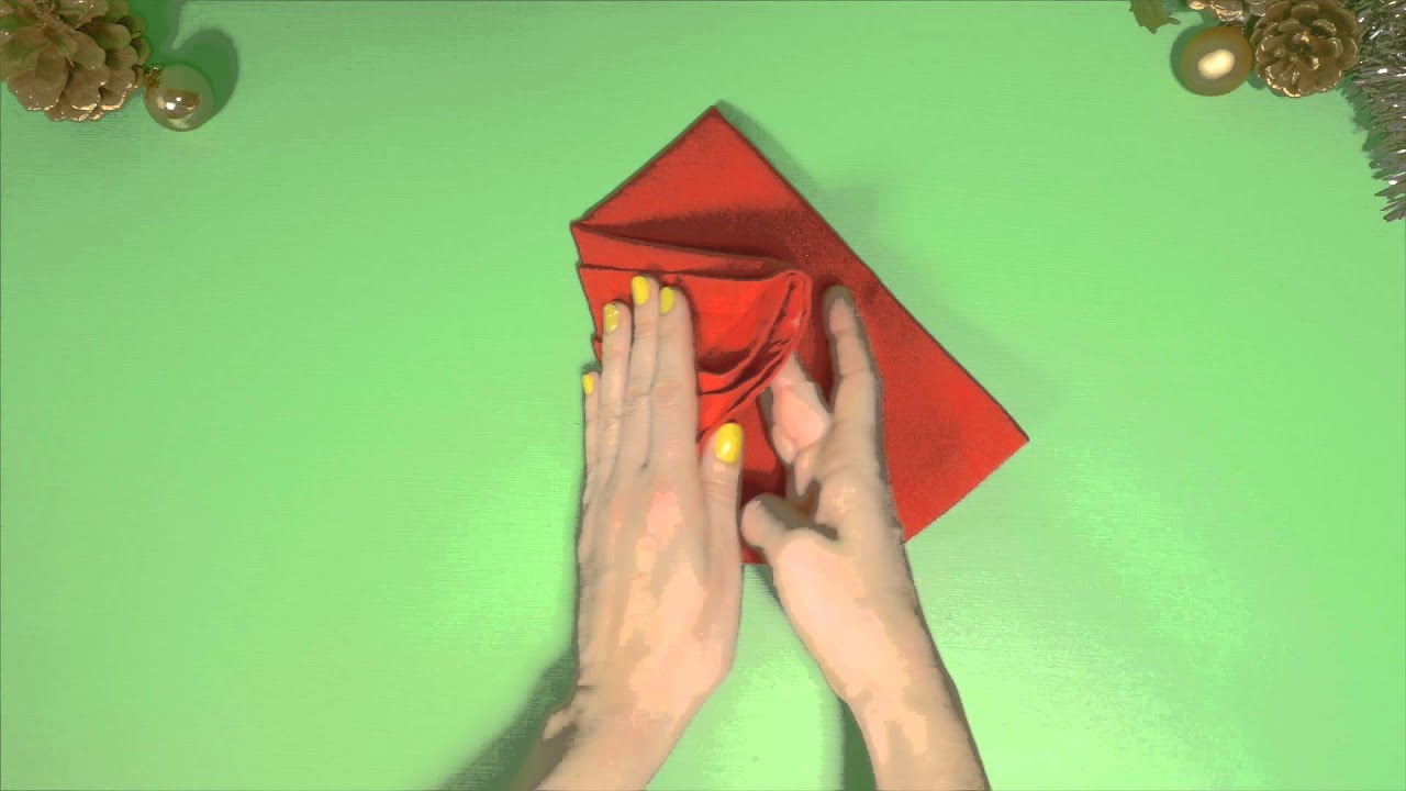 Homebase Hack No 10: Christmas Napkin Folding