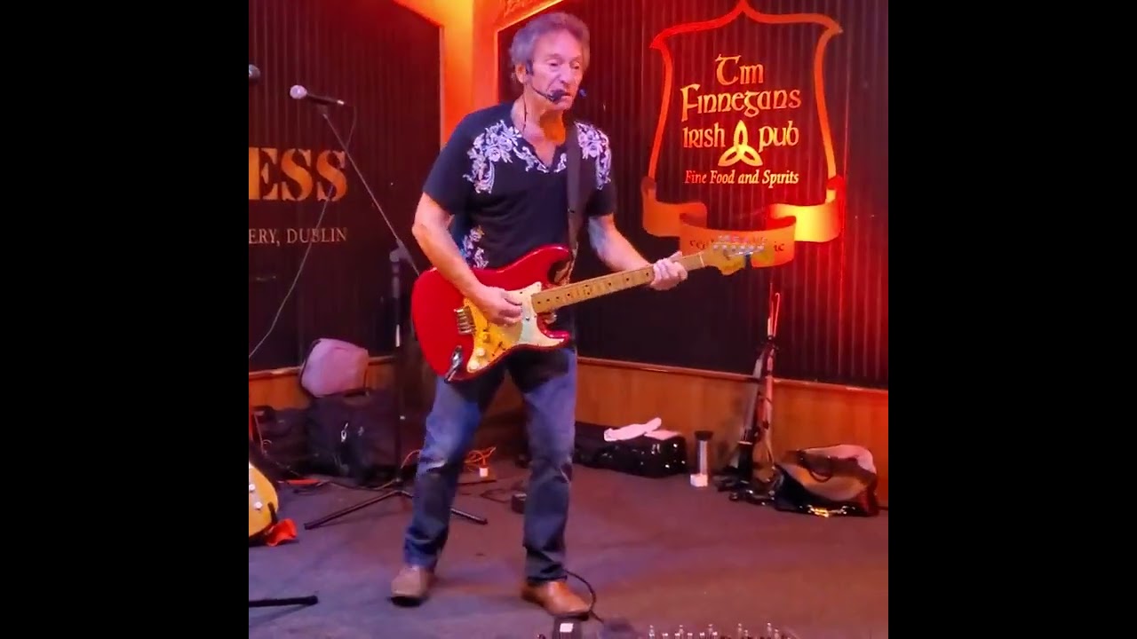 Hal Performing Honky Tonk Woman