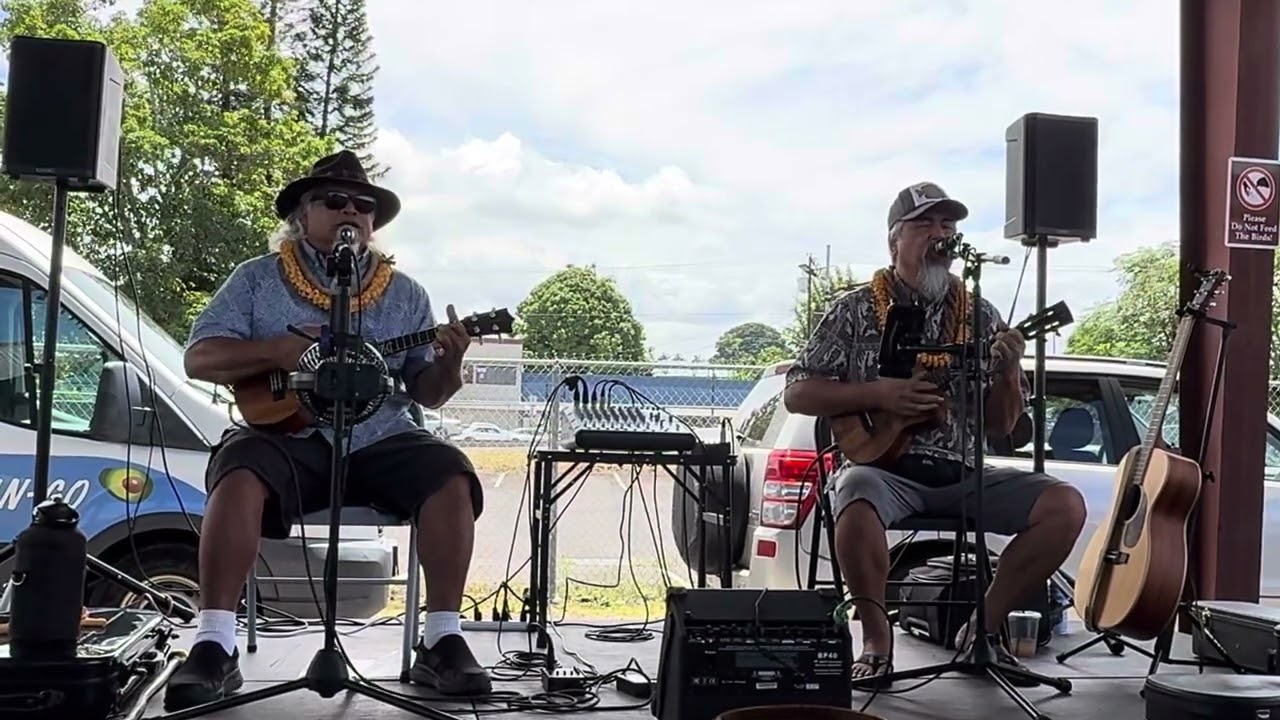Hawaii Big Island Famous Local artists Stan & Keoki # sing 
