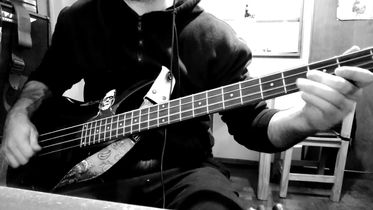 Como un Relámpago en la Oscuridad - LOGOS - bass cover - cover de bajo