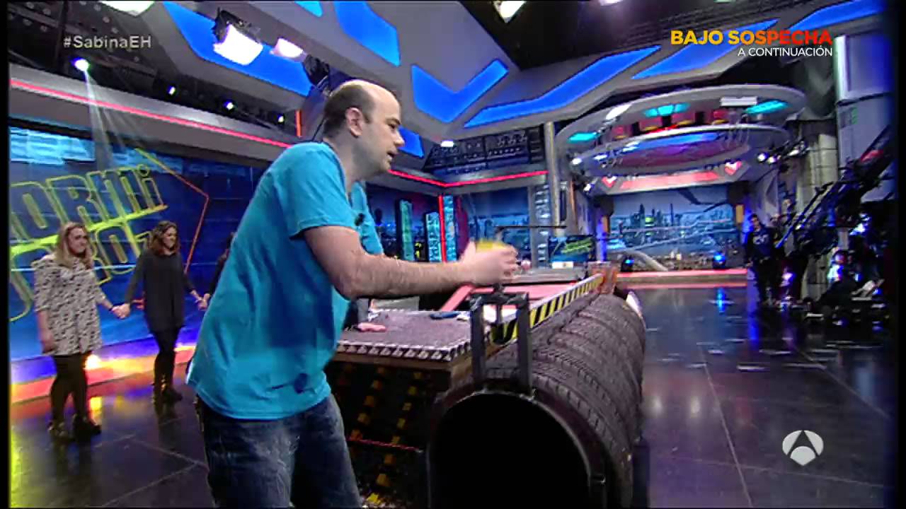 Yunke desaparece en un túnel de ruedas I El Hormiguero 3.0