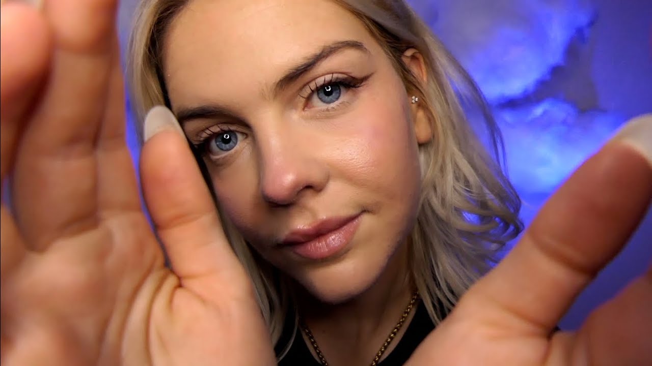 ASMR | caresses ULTRA douces sur ton visage 🌧️ (face tracing, attention personnelle)