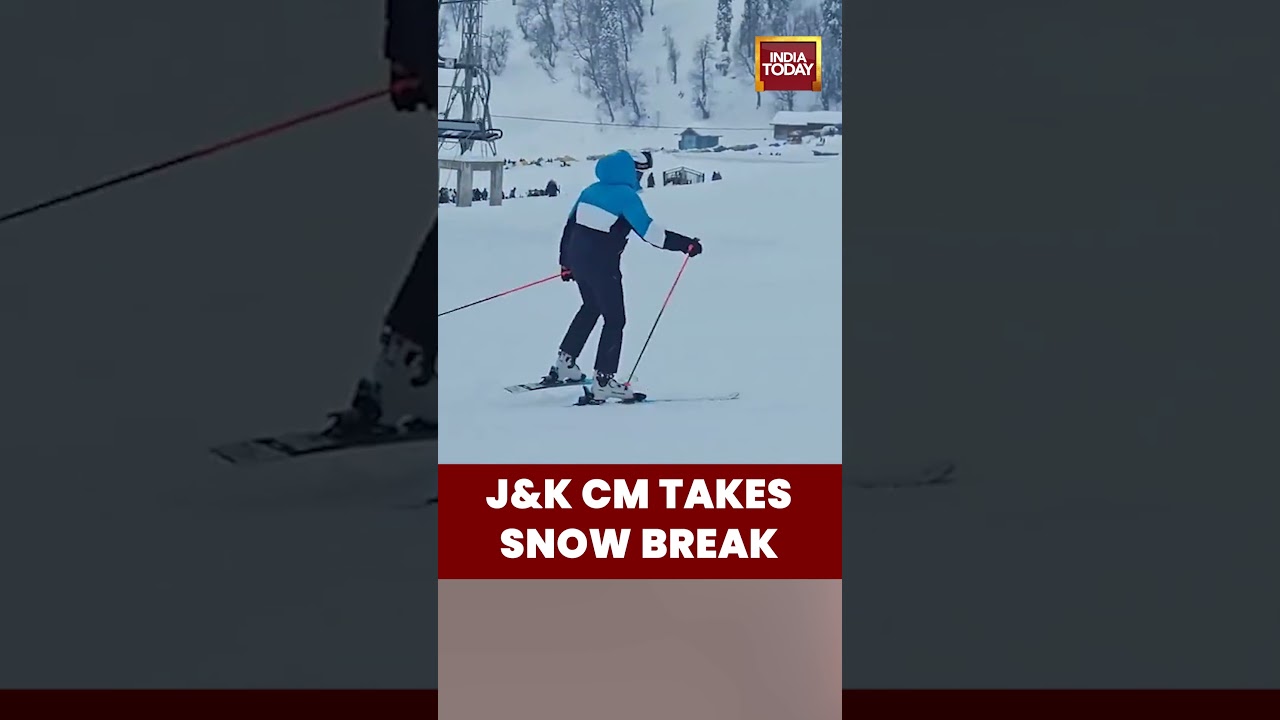 J&K CM Omar Abdullah Hits the Slopes, Enjoys Skiing in Gulmarg | #cmomarabdullah