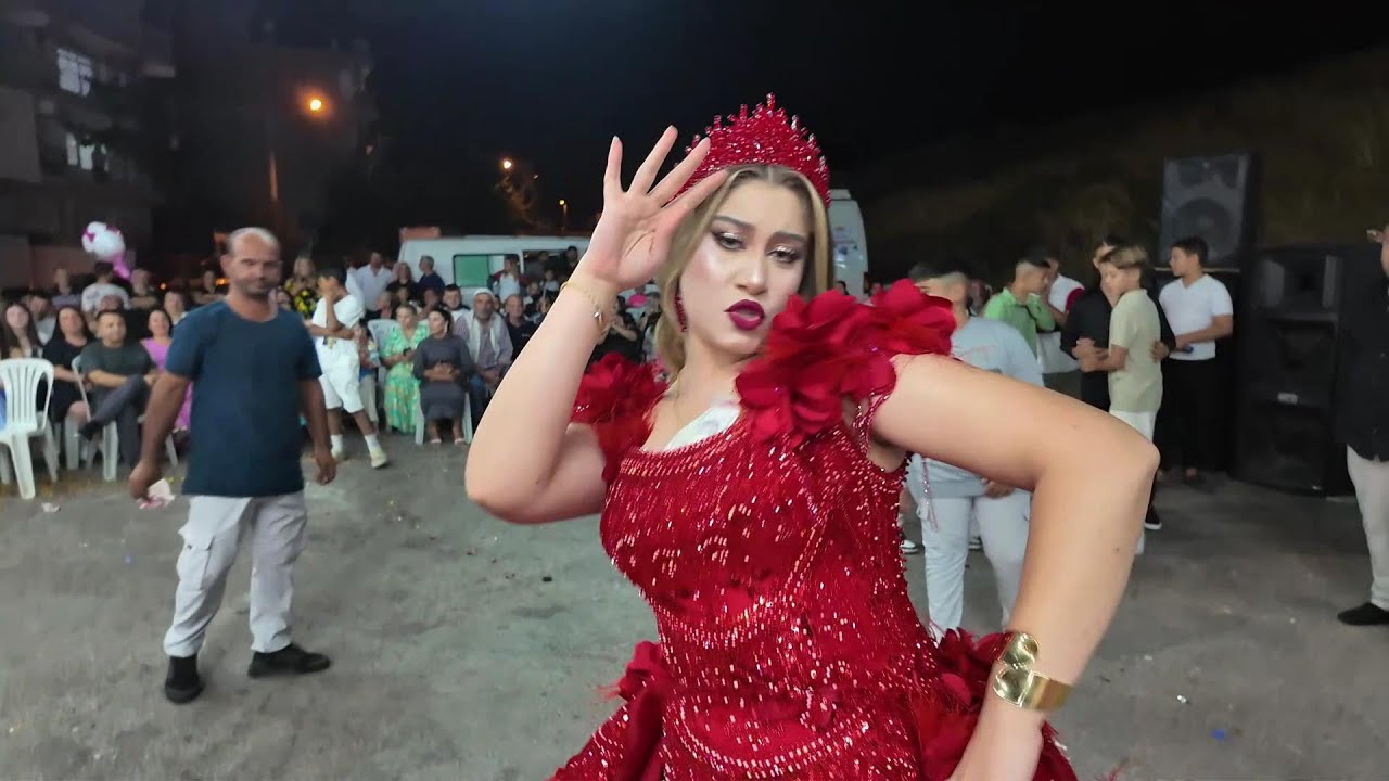 Roman Düğünleri Esendere Düğünü Canlandıran Gelin İle Damat Düğün Klip
