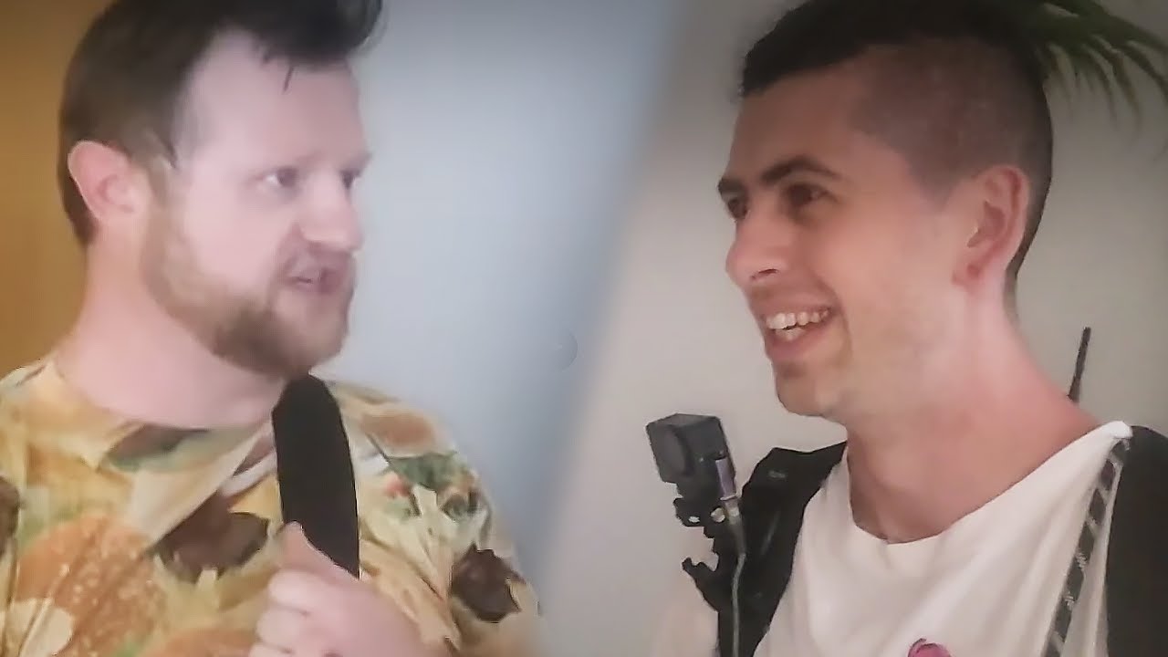 BURGER PLANET кусает и атакует Сэма Пеппера после жаркого спора (основные моменты в Индии)