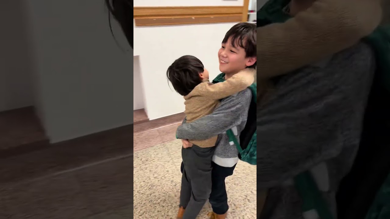 自己做课件，自己选题，讲得自信又幽默，记录豆豆的第一次宣讲。看来豆豆遗传了爸爸@Ben爸笨先生 的社牛体质，老母亲表示欣慰😂