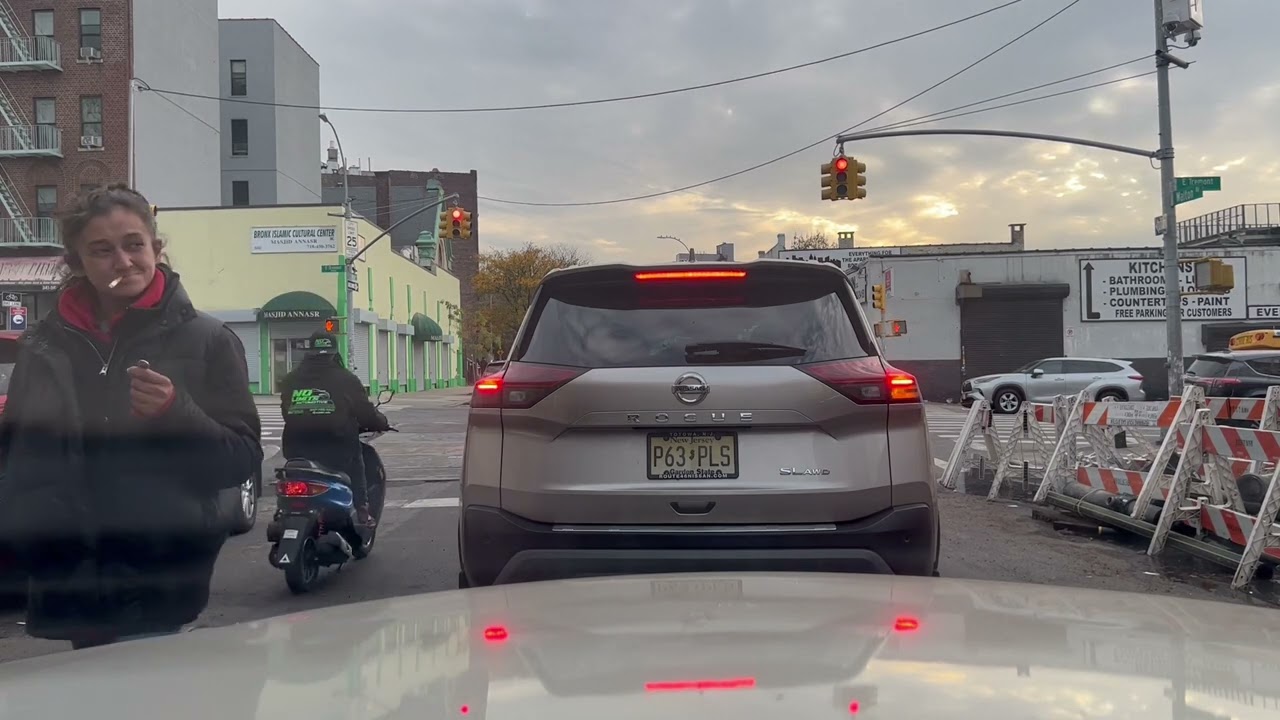 NYC Drive: Walton Avenue from Fordham to Mott Haven in a Crown Victoria in the Bronx