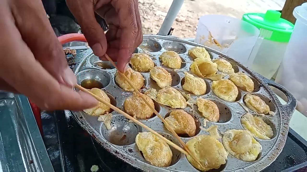 cilor pedas manis. maknyos dan mantul. senggol dong.