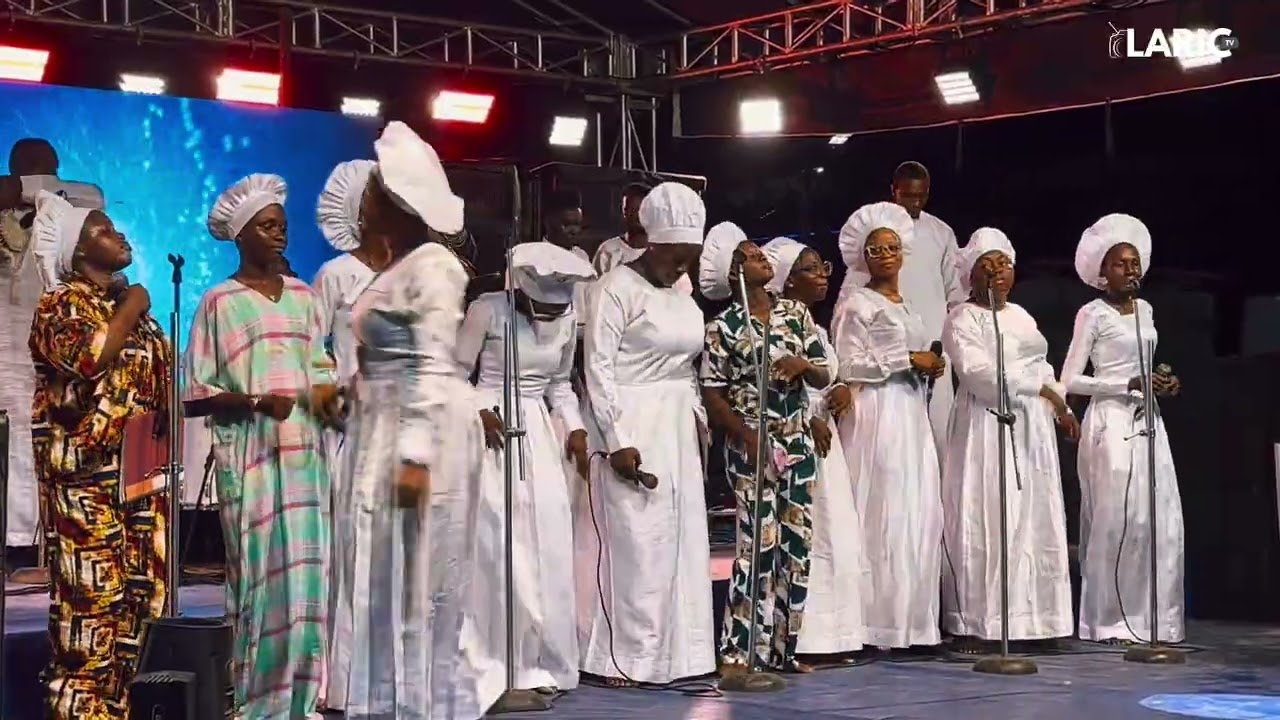 POWERFUL WORSHIP EXPERIENCE WITH CCC MAJEMU ALAFIA PARISH YOUTH CHOIR | 