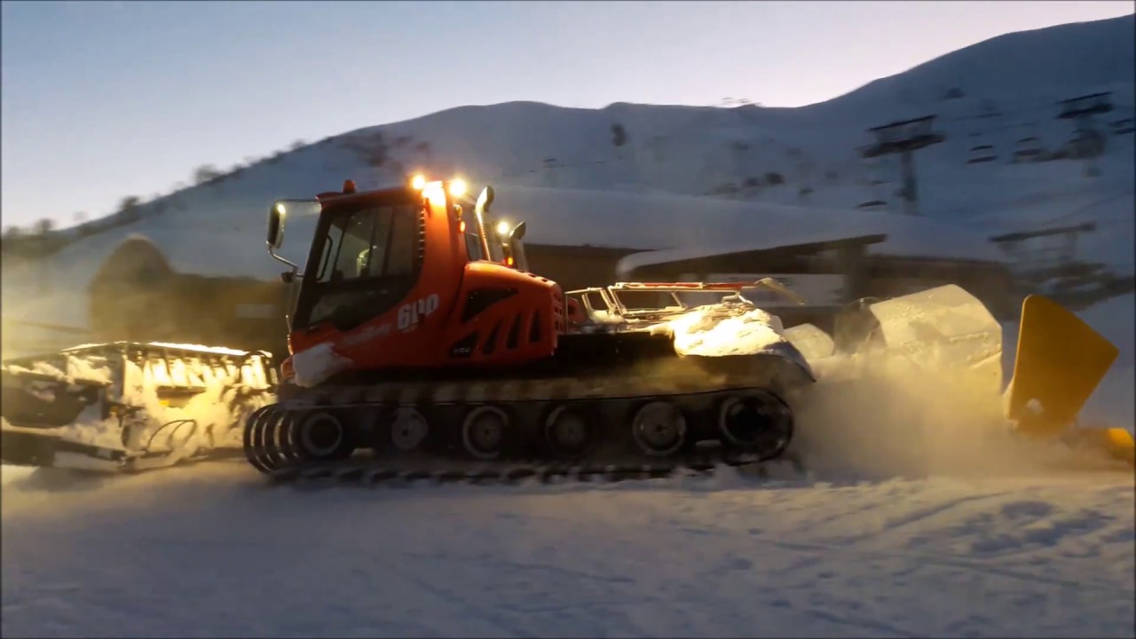 Damage à La Toussuire - PistenBully 600 et PistenBully 100