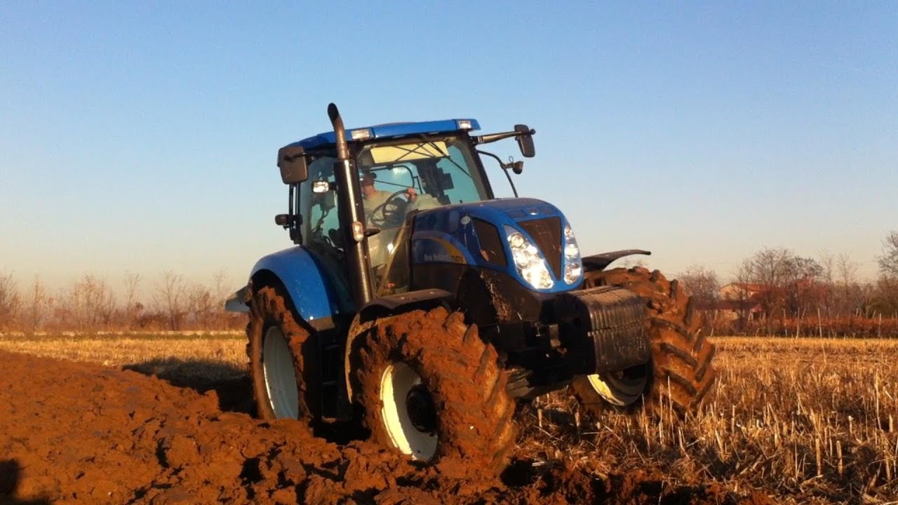 Aratura 2013 New Holland T6070 Power Command e Trivomere Moro