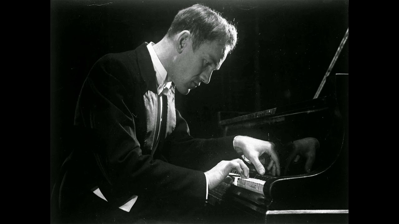 Sviatoslav Richter Plays Beethoven Sonata No. 17 in D Minor, Op. 31, No. 2 