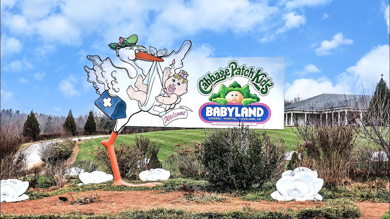 Witnessing a Cabbage Patch Doll Birth at BabyLand General Hospital | Georgia Road Trip Stop.