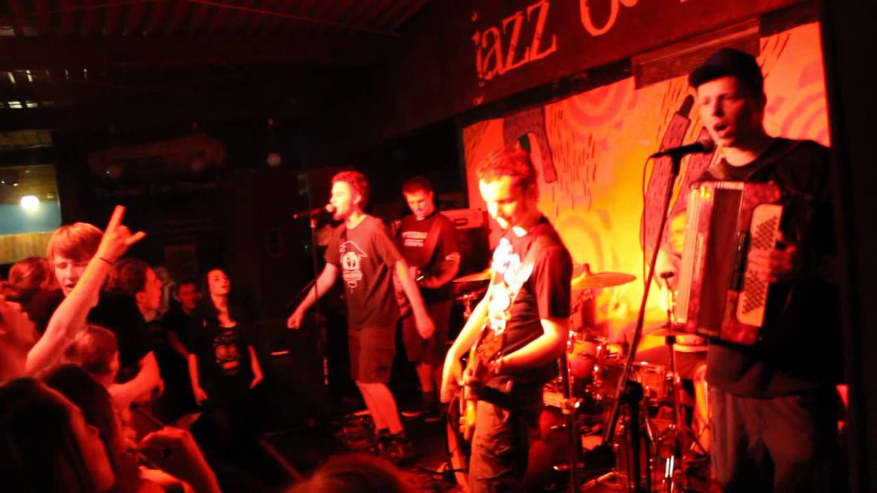 Zabili mi żółwia - Wiosna (live Od Nowa Toruń 23.03.2012)