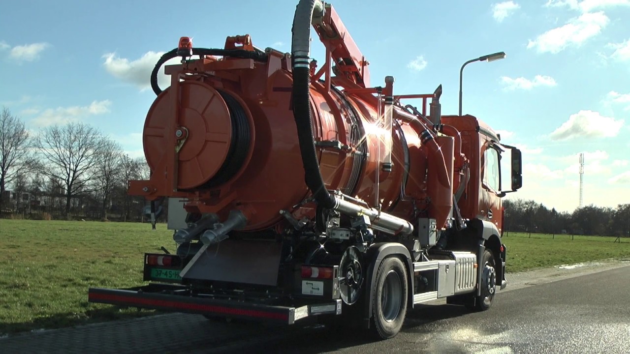 DHM Combi Kolkenzuiger / Combination Gulleysucker  Mercedes 5 (Cleanmat)