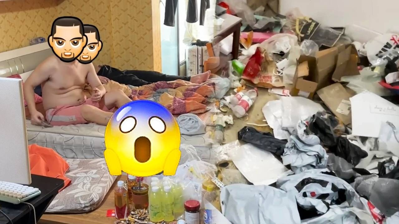 😨The home of a male couple is like a garbage dump.