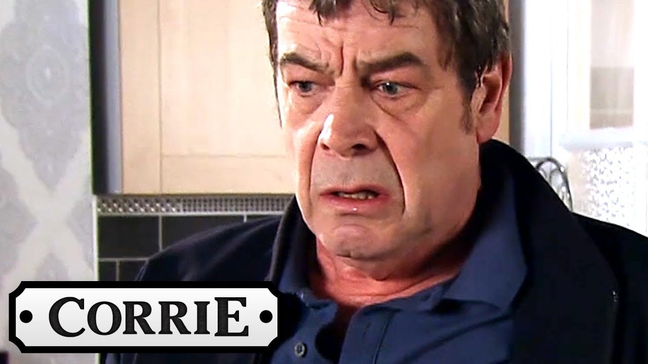 Coronation Street - Johnny Finds Aidan's Body
